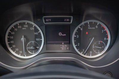 2017 INFINITI QX30 Luxury