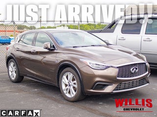 2017 INFINITI QX30 Luxury