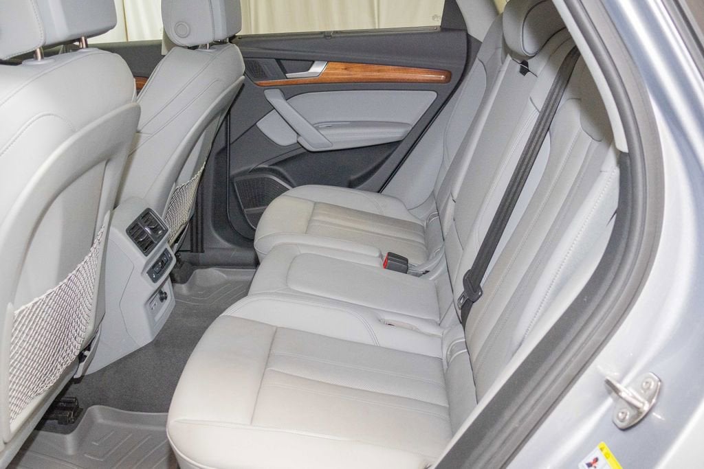2023 Audi Q5 S line Prestige