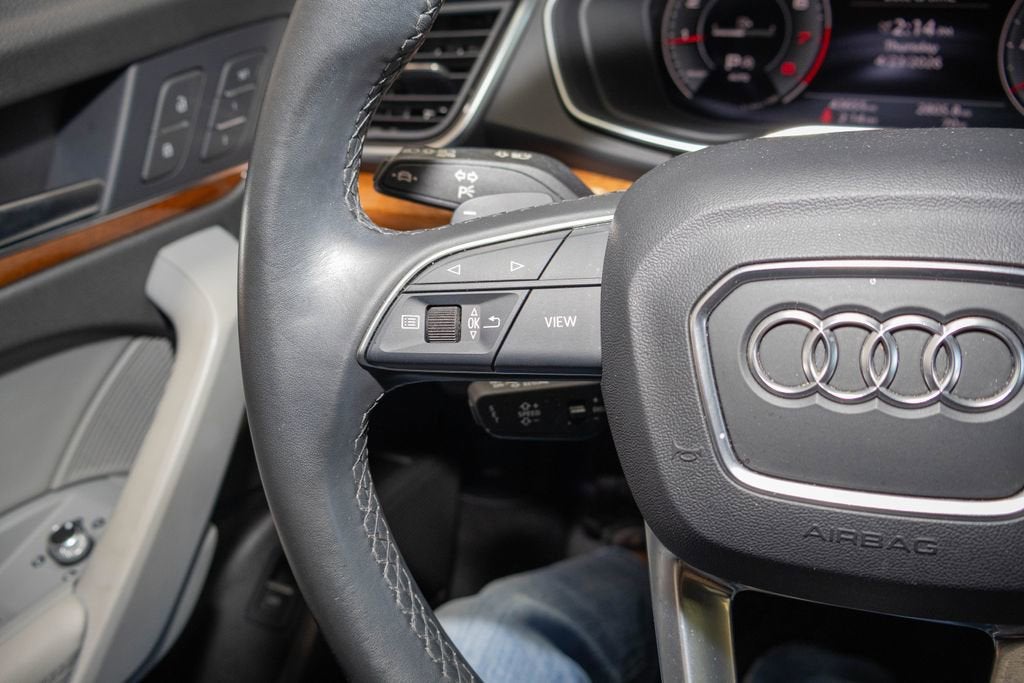 2023 Audi Q5 S line Prestige
