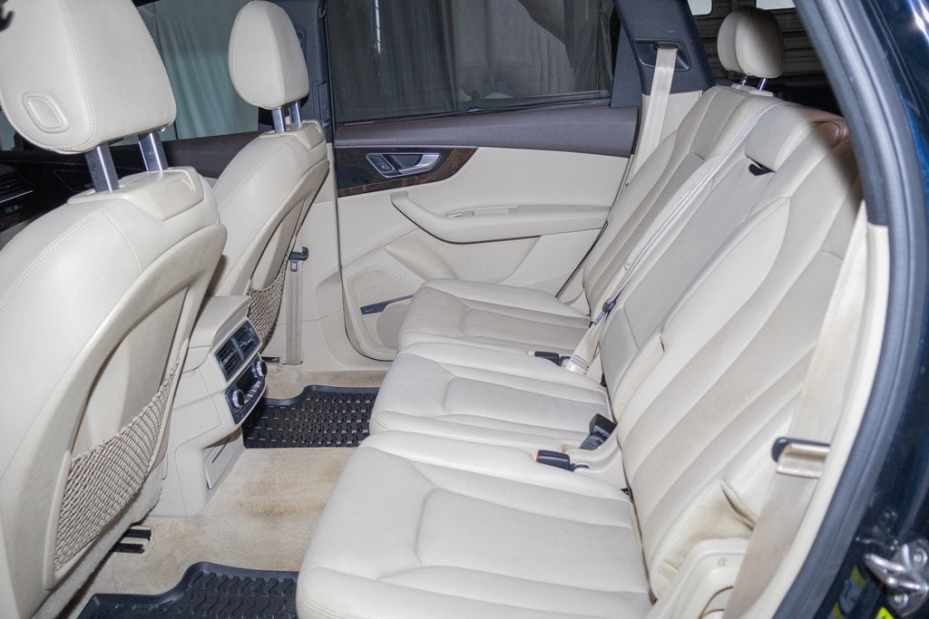 2017 Audi Q7 Premium Plus