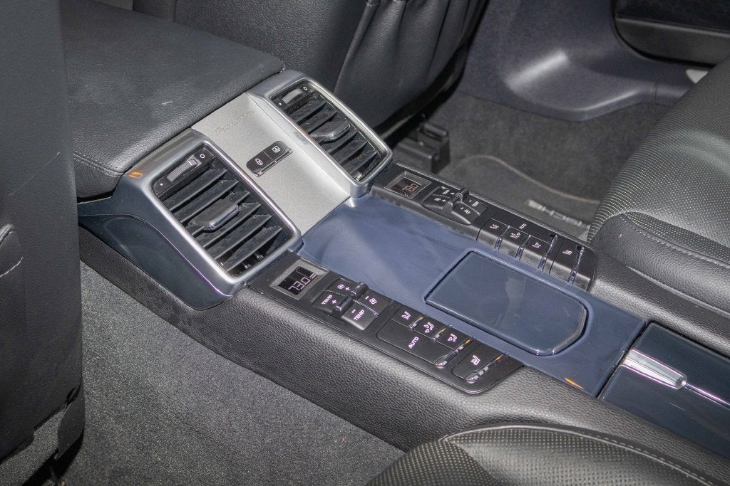 2015 Porsche Panamera 4