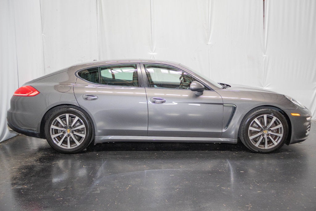 2015 Porsche Panamera 4
