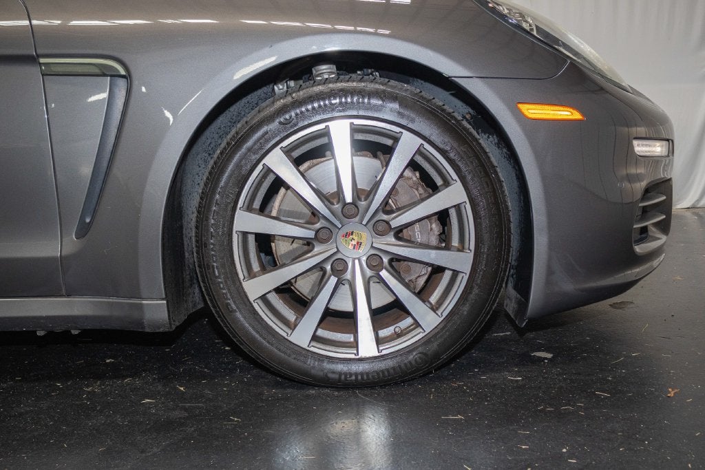 2015 Porsche Panamera 4