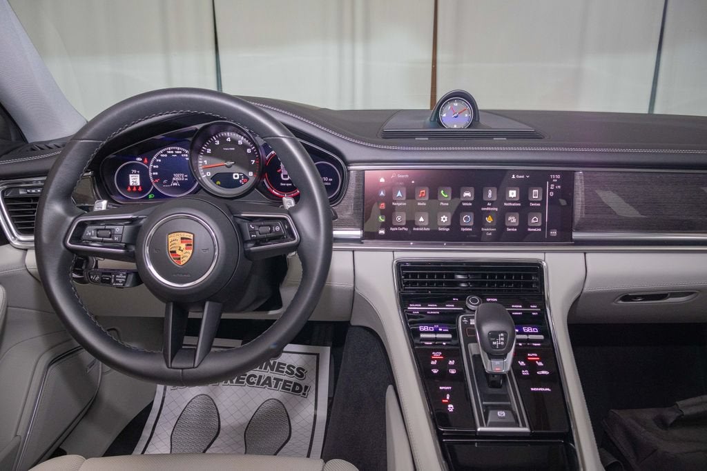 2023 Porsche Panamera Base
