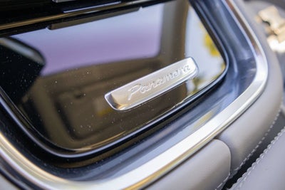 2023 Porsche Panamera Base