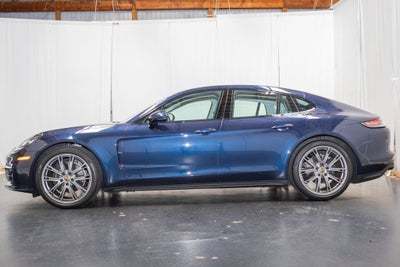 2023 Porsche Panamera Base