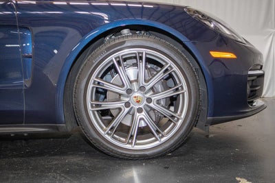 2023 Porsche Panamera Base