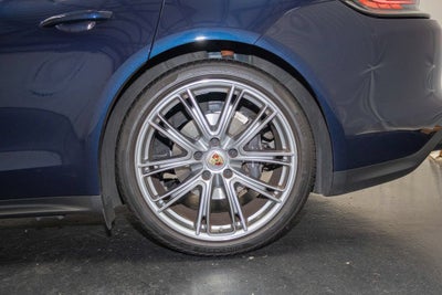 2023 Porsche Panamera Base