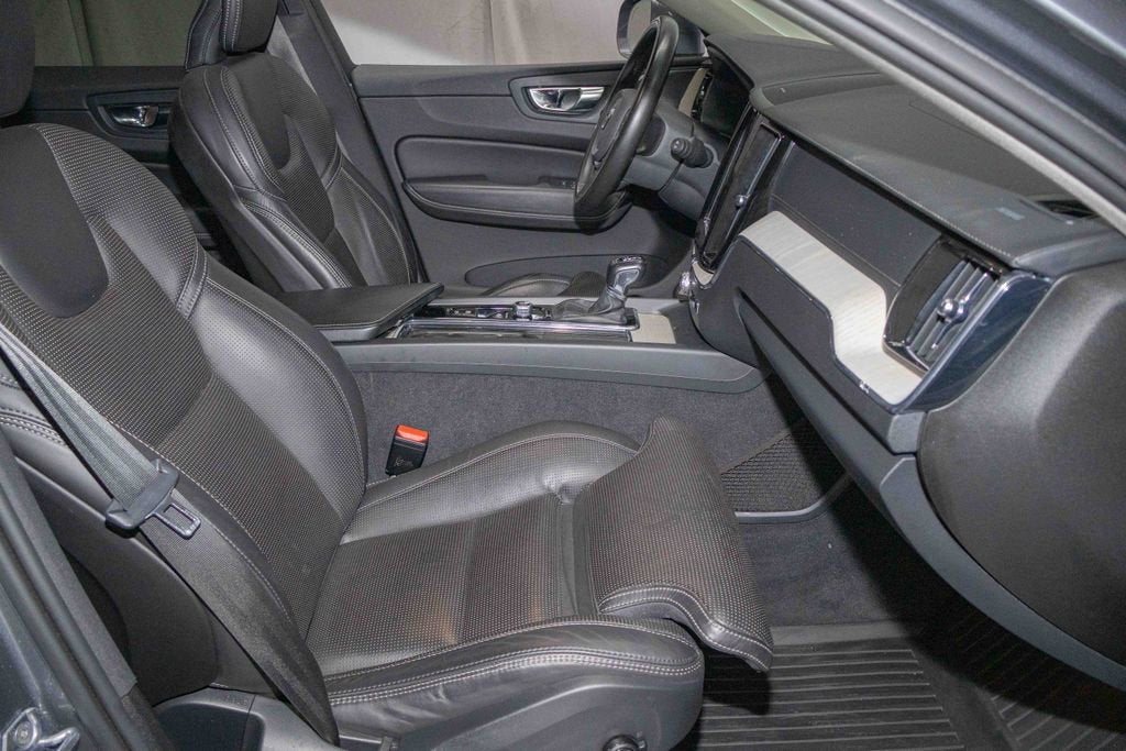 2021 Volvo XC60 Inscription